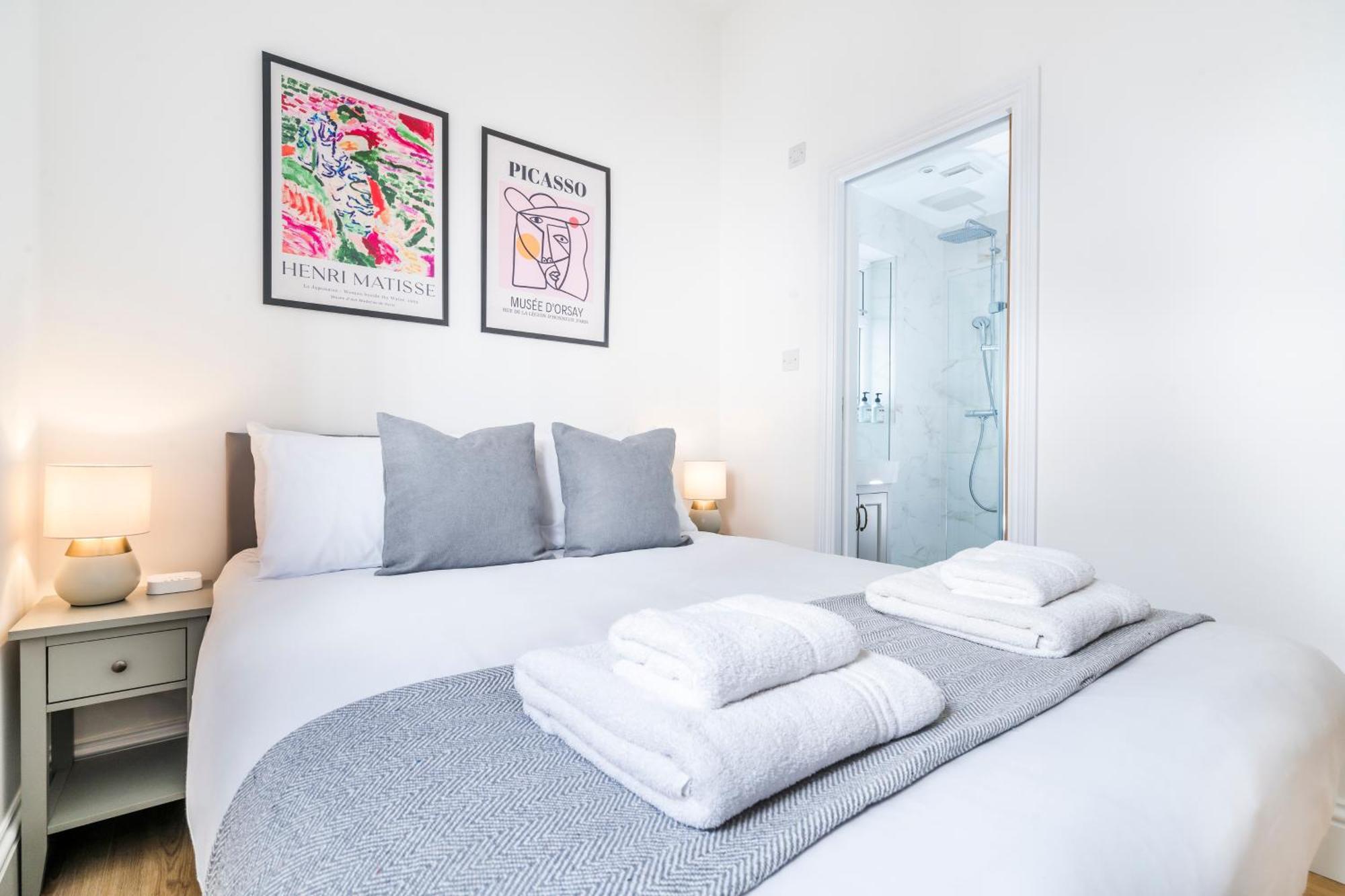 Cozy 2 Bedroom Apartment In Sutton Sutton  Eksteriør bilde
