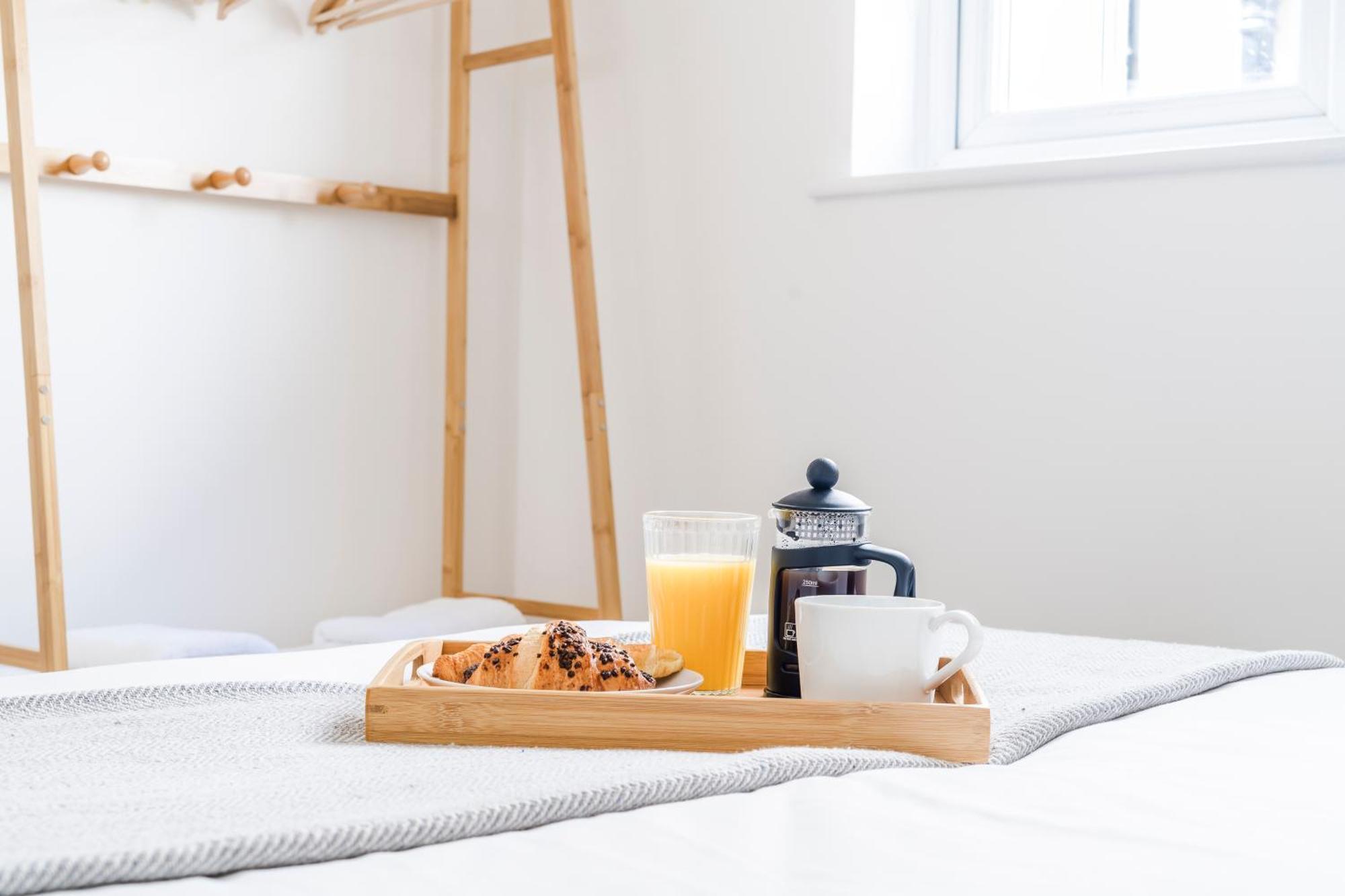 Cozy 2 Bedroom Apartment In Sutton Sutton  Eksteriør bilde